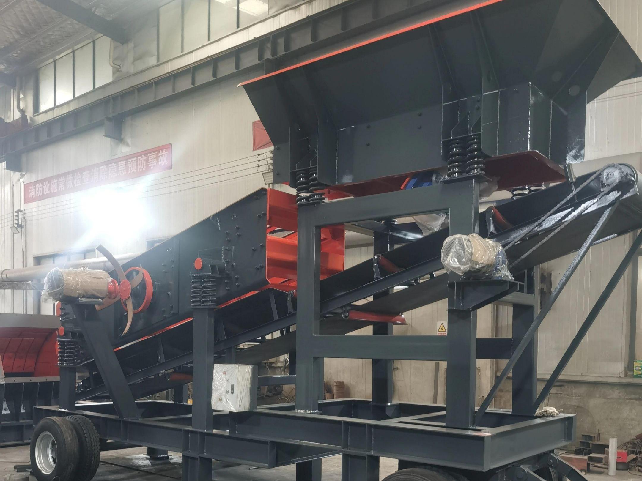 Mobile screening plant