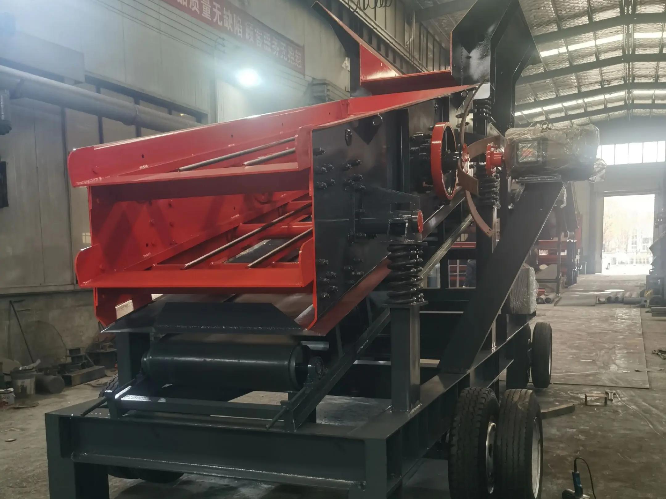 Mobile screening plant