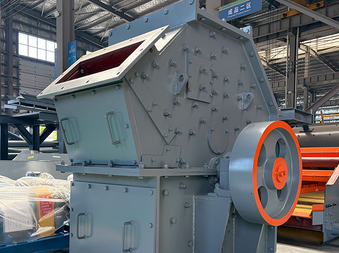 High efficiency fine crusher
