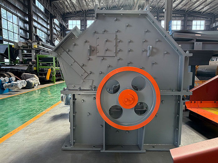 High efficiency fine crusher